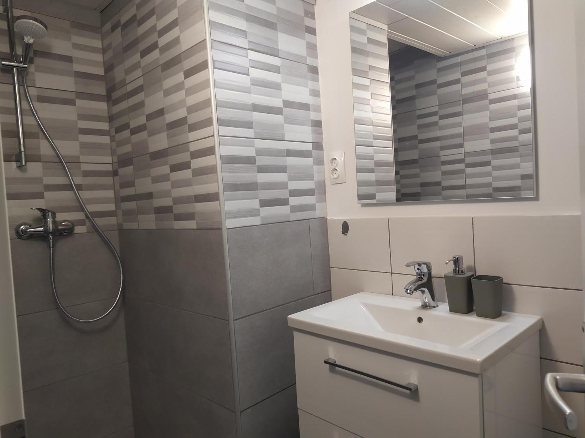 Apartment Trubarjeva33, Near Ljubljana, Free Parking Velike Lasce Ruang foto